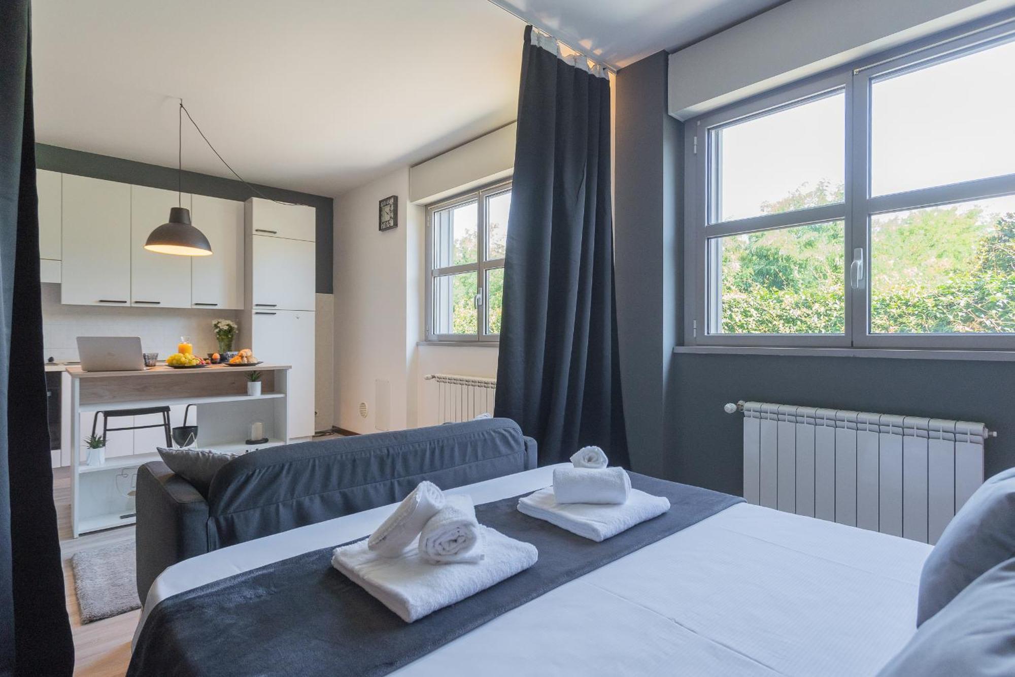 Black Loft Como By Rent All Комо Экстерьер фото