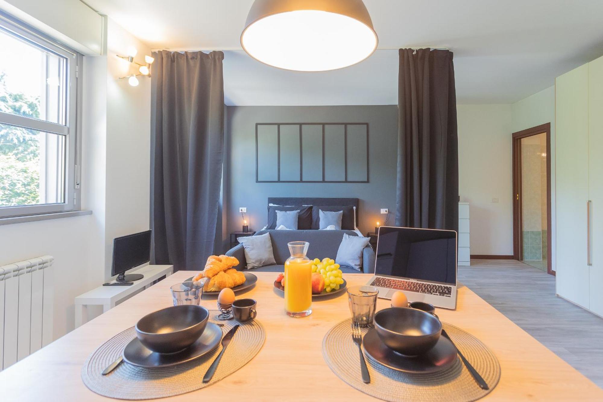 Black Loft Como By Rent All Комо Экстерьер фото